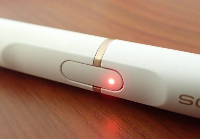 Porucha IQOS bliká červeno a prestal nabíjať, ako ho opraviť alebo reklamovať